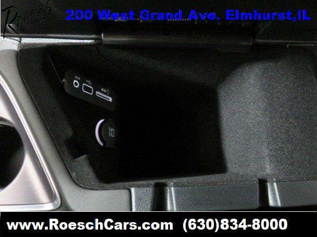 2017 Dodge Challenger SXT 2dr Coupe